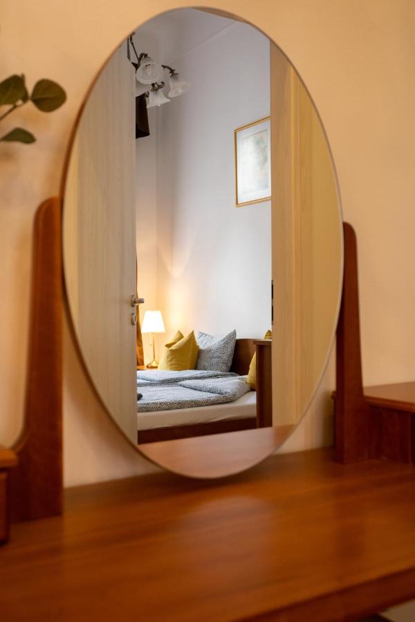 Emerald Suite With Free Parking Budapeste Exterior foto