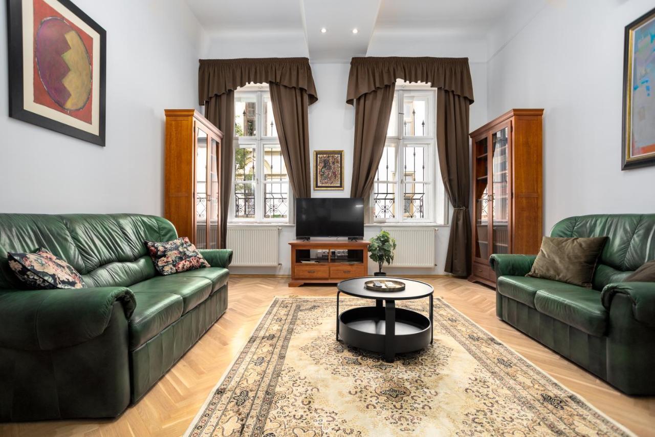 Emerald Suite With Free Parking Budapeste Exterior foto
