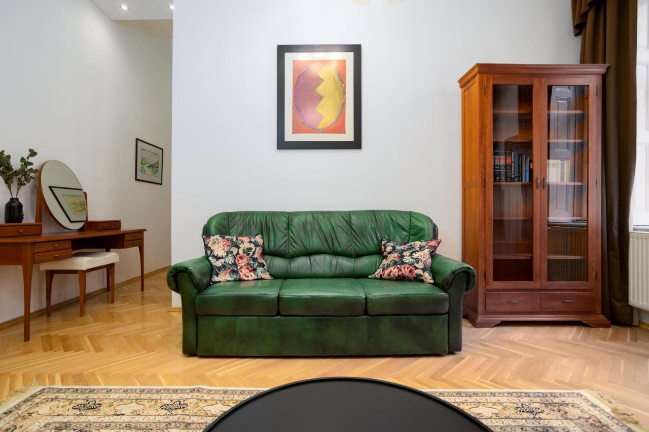 Emerald Suite With Free Parking Budapeste Exterior foto