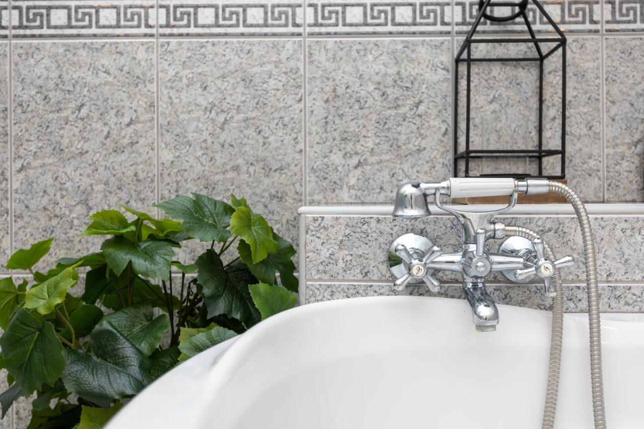 Emerald Suite With Free Parking Budapeste Exterior foto